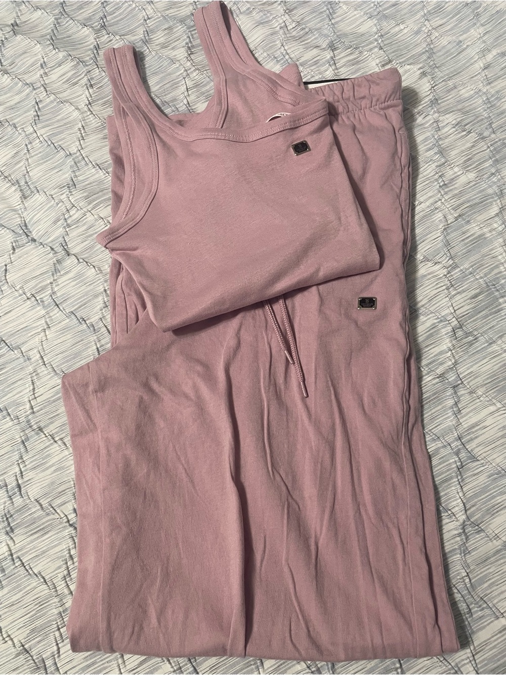 Victoria's Secret Rose Lounge Sleep Set - Picture 3 of 6